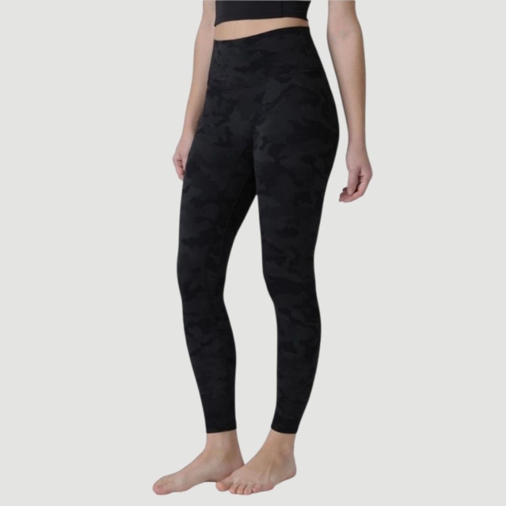 Colorfulkoala Women's Camouflage Leggings.